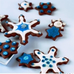 snowflake_cookies_anthony_leberto • <a style="font-size:0.8em;" href="http://www.flickr.com/photos/79455084@N07/7664851490/" target="_blank">View on Flickr</a>